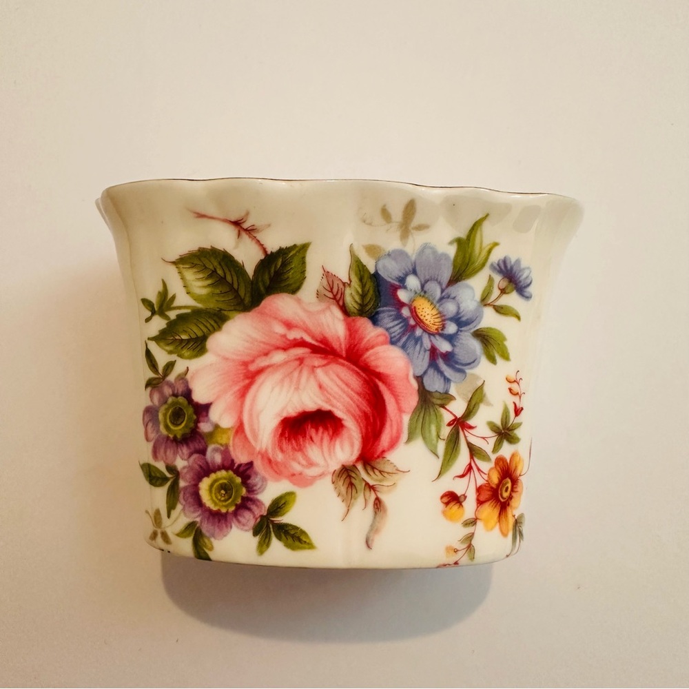 Aynsley | Decor | Pink Blue Floral Sugar Packet/Cotton Swab Holder - Picture 10 of 10